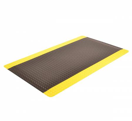 Black yellow anti-fatigue industrial mat with diamond design 